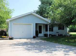 1201 W Jackson St, Bolivar, MO 65613
