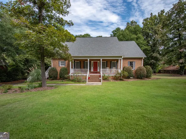110 Holly Dr, Warner Robins, GA 31088