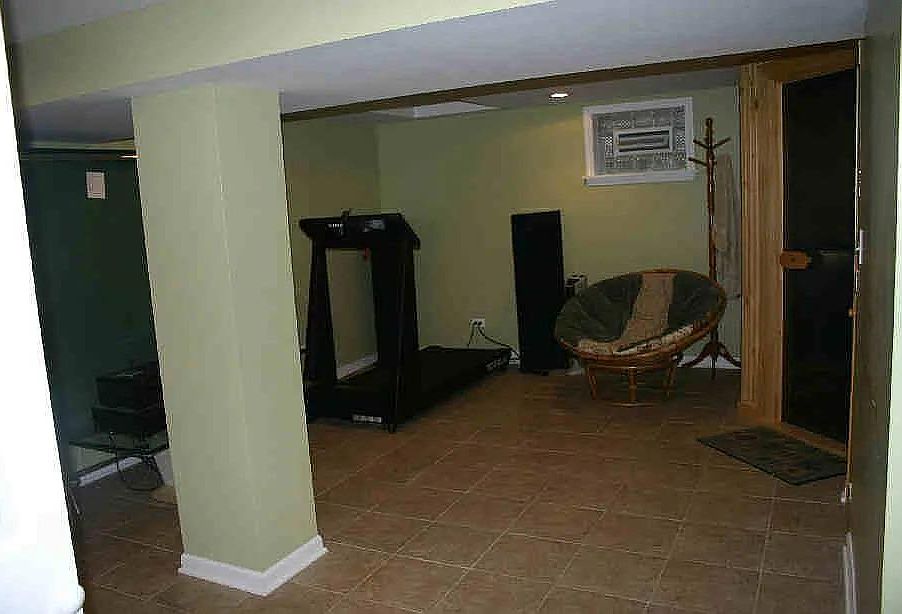 1st image of 2722 W 98th Pl