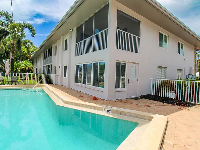 1686 Blue Point Ave #B7 — Photo 52