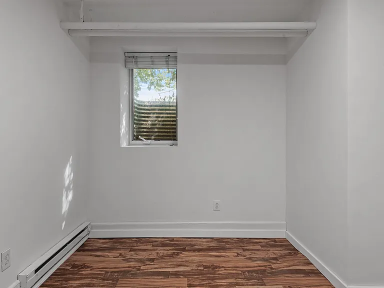 2449 Pillsbury Ave S #1 — Photo 12