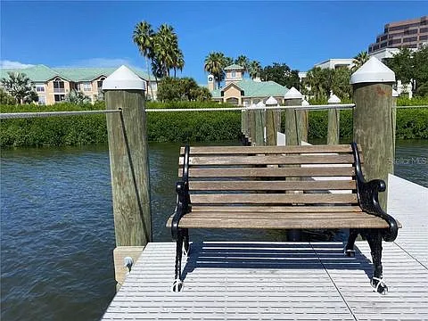 4205 Bay Club Cir — Photo 10