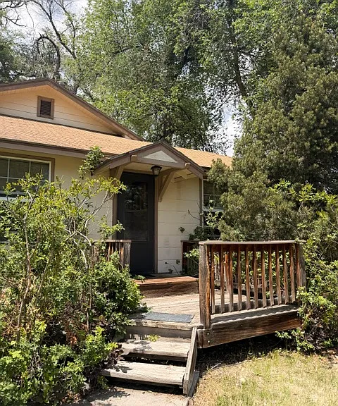 1305 Welch St — Photo 1