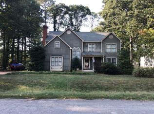 8601 Whirlaway Dr, Midlothian, VA 23112