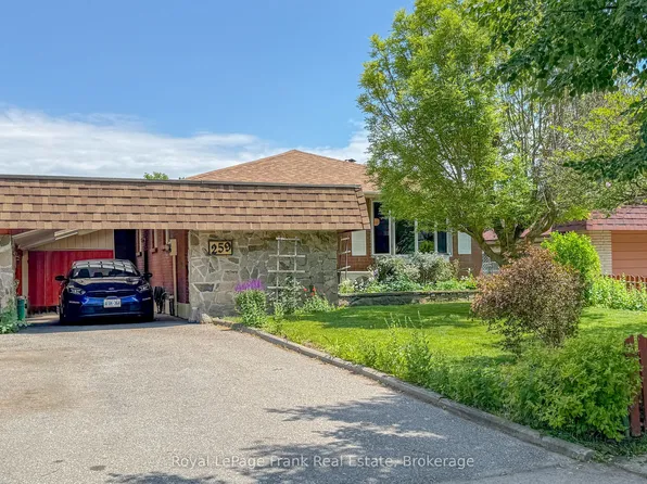 259 Nipigon St, Oshawa, ON L1J 4N8