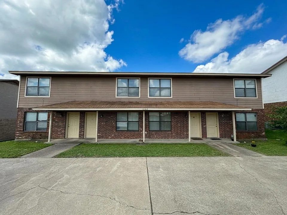 1202 Monroe Lp