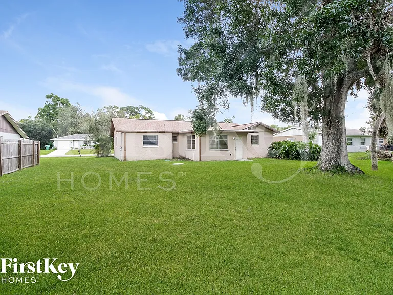 2435 Duke Ln — Photo 14