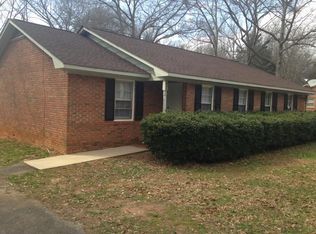 2045 Pineview Dr, Spartanburg, SC 29307