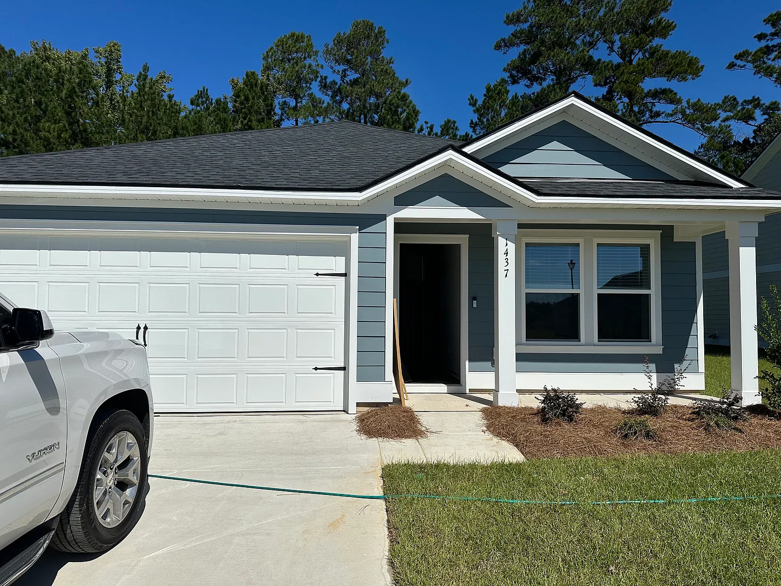 3 bed, 1474 sqft, $2,200 — Photo 1