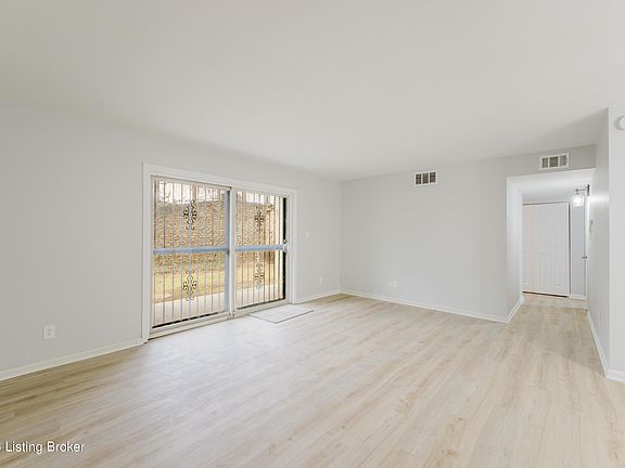 4th image of 802 Highwood Dr