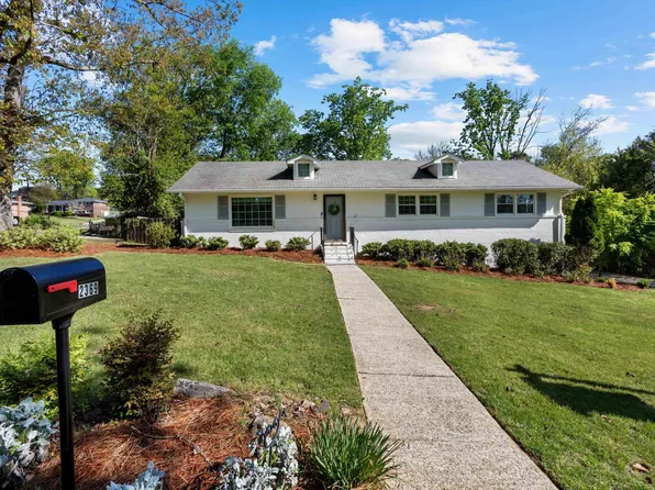2369 Farley Pl, Birmingham, AL 35226