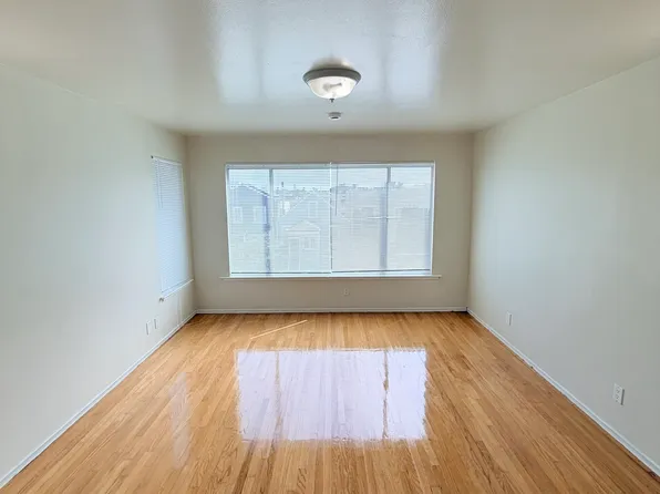 560 26th Ave #18, San Francisco, CA 94121