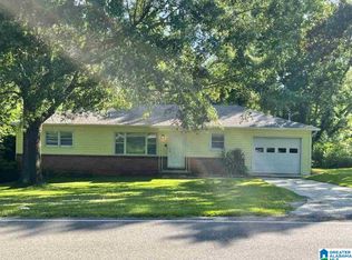 404 Sunhill Dr NW, Birmingham, AL 35215