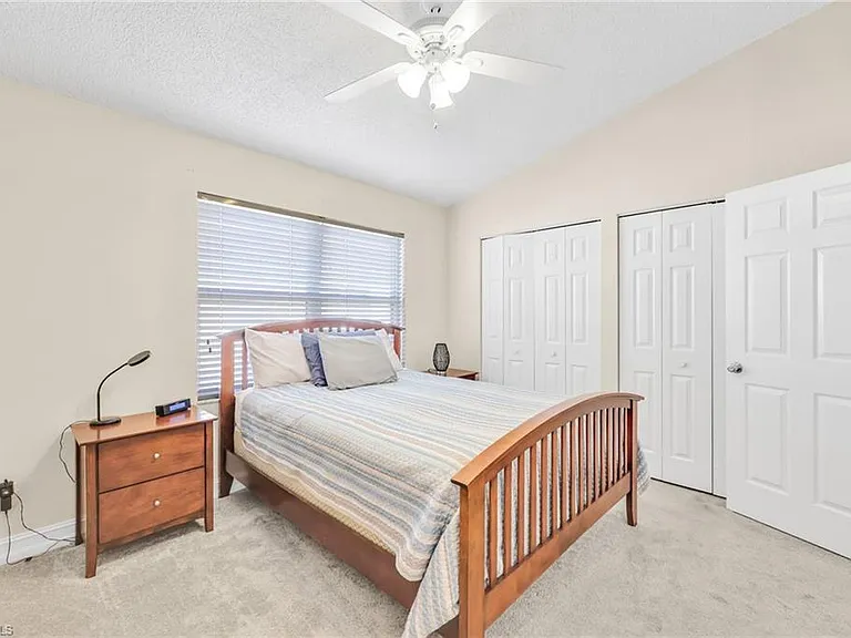 1044 Woodshire Ln #B211 — Photo 28