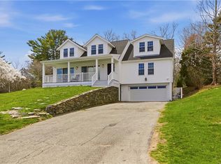 3 Baldwin Rd, Middletown, RI 02842