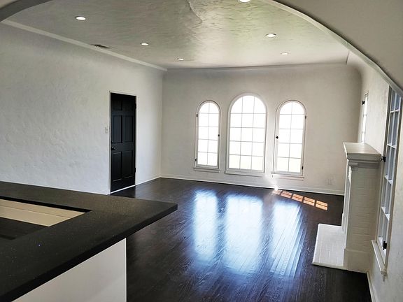 2nd image of 1419 S Sherbourne Dr APT 4