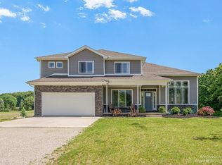 2021 Pierce Rd, Chelsea, MI 48118