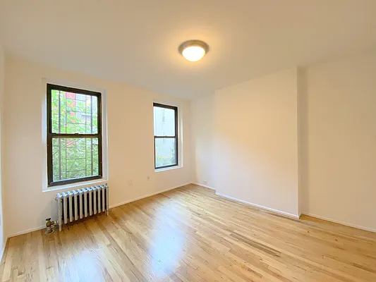 Rented by Douglas Elliman | media 24