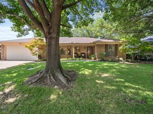 3404 Cotillion Dr, Arlington, TX 76017