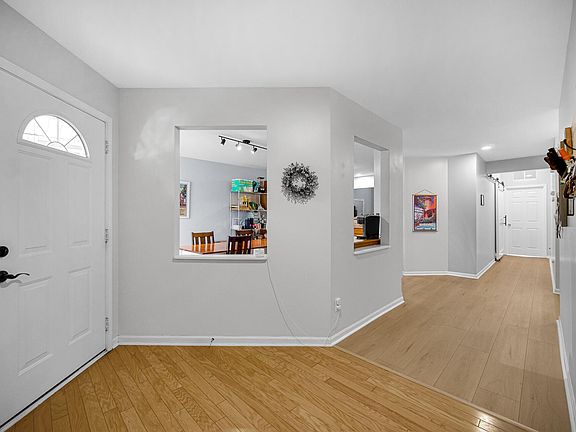 4th image of 1205 W 84th Ln