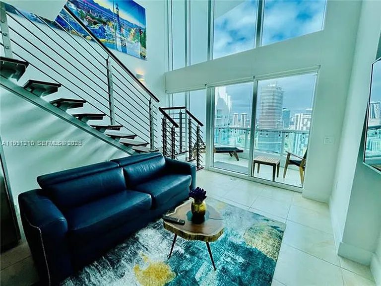41 SE 5th St #2305 — Photo 9