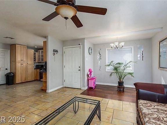 4th image of 3308 Tabor Ave