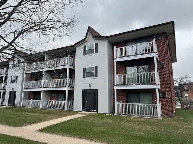 291 Gregory St #12