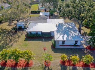 266 Periwinkle Dr, Sebastian, FL 32958