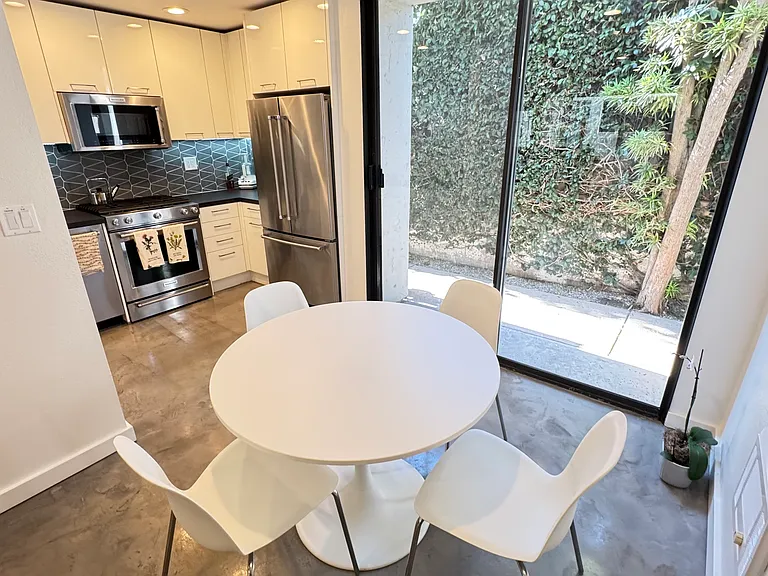 1017 Pearl St #C — Photo 12