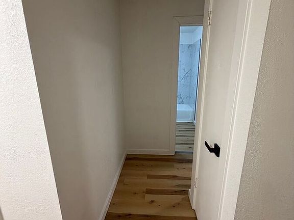 4th image of 2101 Ottawa St APT 103B