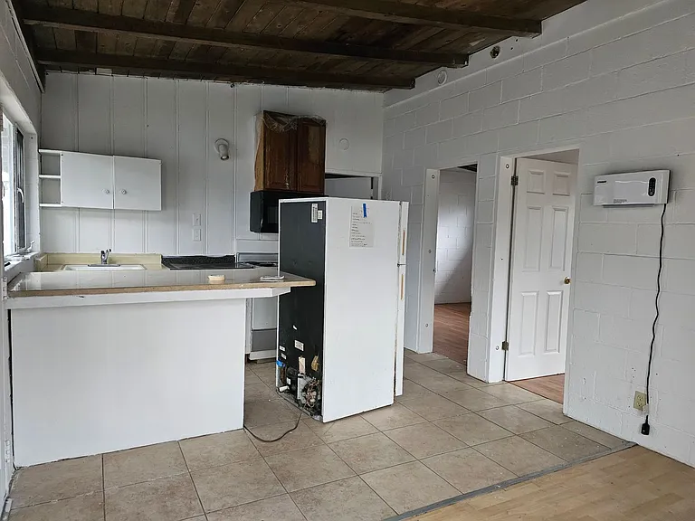 13955 Lakeshore Dr #9 — Photo 6