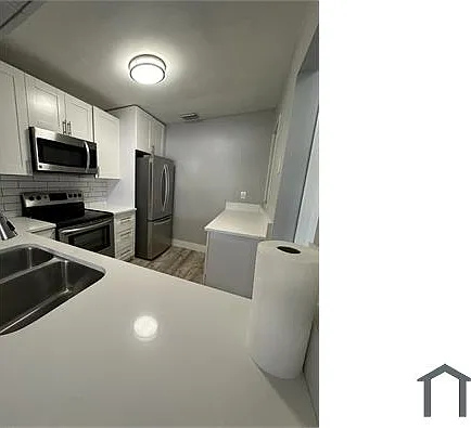 2 bed, $2,500 — Photo 2