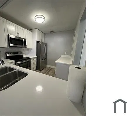 1041 NW 45th St