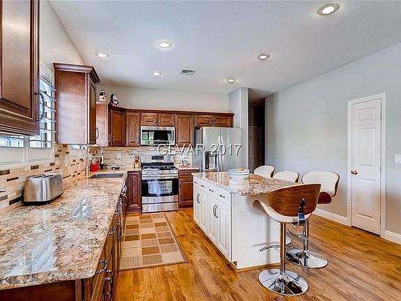 2nd image of 3325 Antique Rose Dr