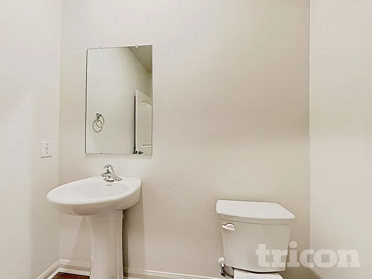 732 Shoal Crk — Photo 24