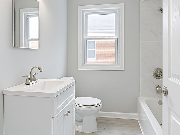 4th image of 19497 Grandville Ave #1