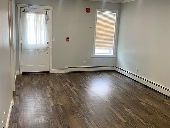 3rd image of 2233 Ontario St #4