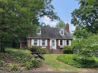 312 N Highland St, Arlington, VA 22201