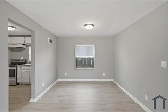 4502 Stivers St — Photo 5