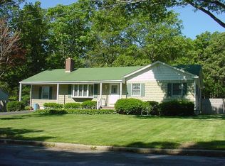 8 Danbury Ave, Patchogue, NY 11772