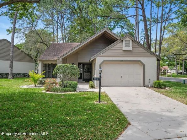 2251 Lytham Ct, Spring Hill, FL 34606