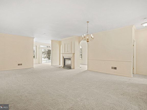 2nd image of 313 Fidgeway Ln
