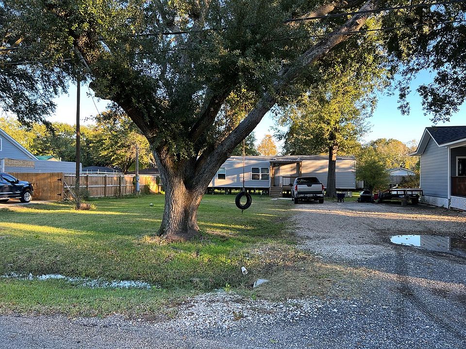 2nd image of 113 7th Ave