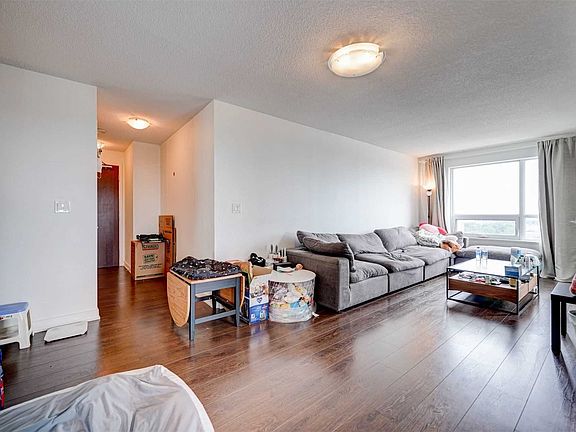 3rd image of 185 Bonis Ave #1706