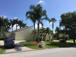 7901 SW 171st St, Palmetto Bay, FL 33157