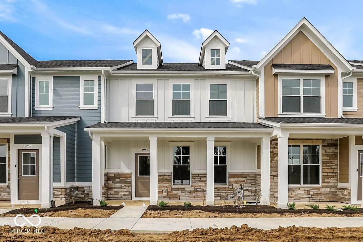 3947 Sandpiper Way photo 1