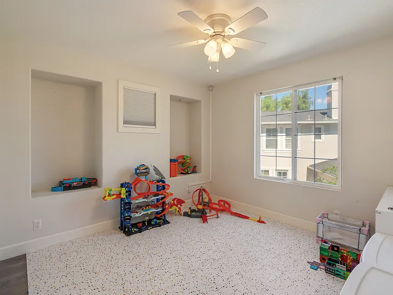 32 Bramford St — Photo 30