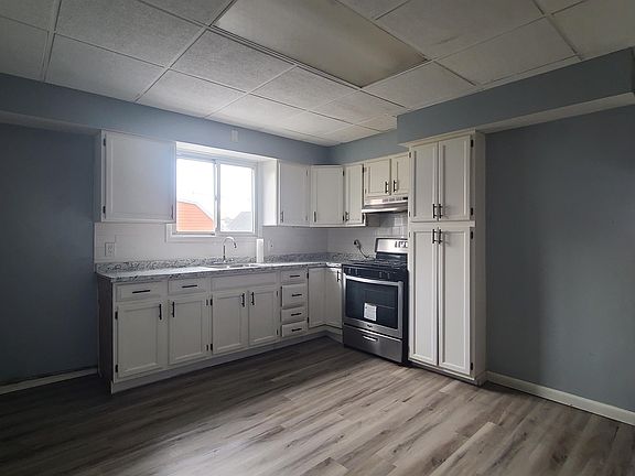 3rd image of 6108 Durham Ave Floor 2