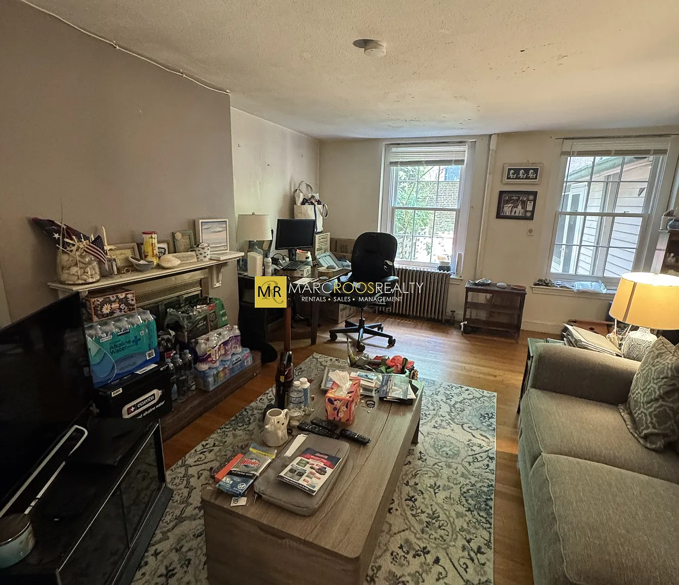 2 bed, 9999 sqft, $4,000 — Photo 1