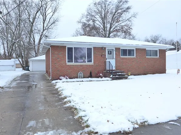 788 Edwards Dr, Berea, OH 44017